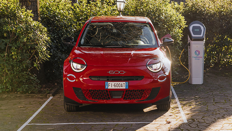 City car Fiat economica per la mobilità urbana